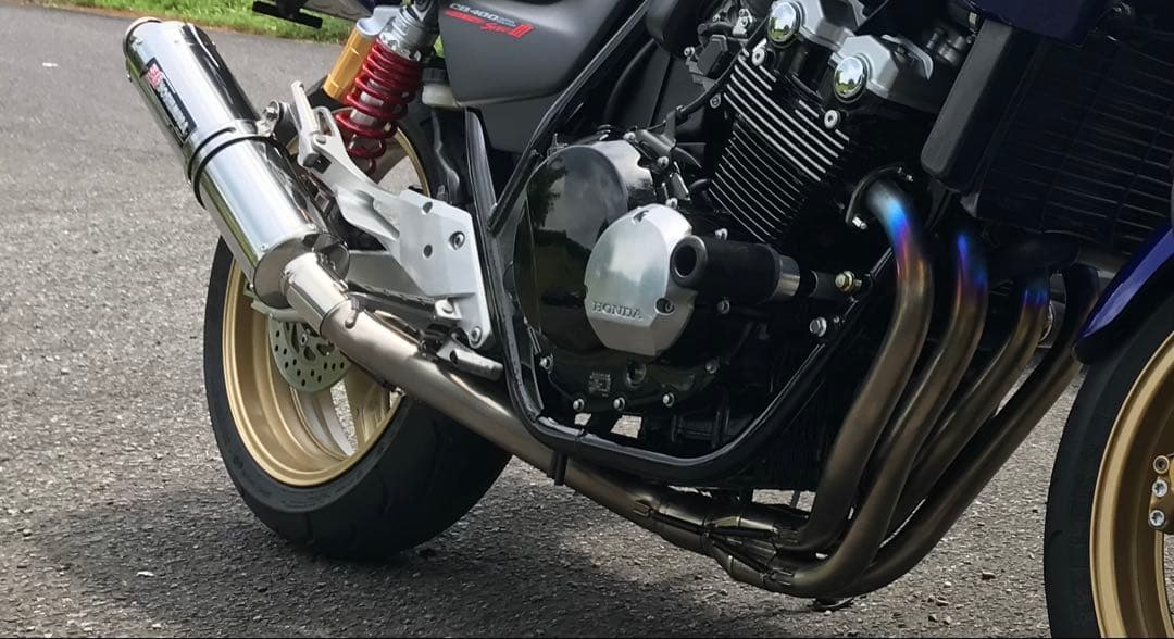 【値下げ中】ヨシムラ機械曲チタンサイクロンフルエキ NC39