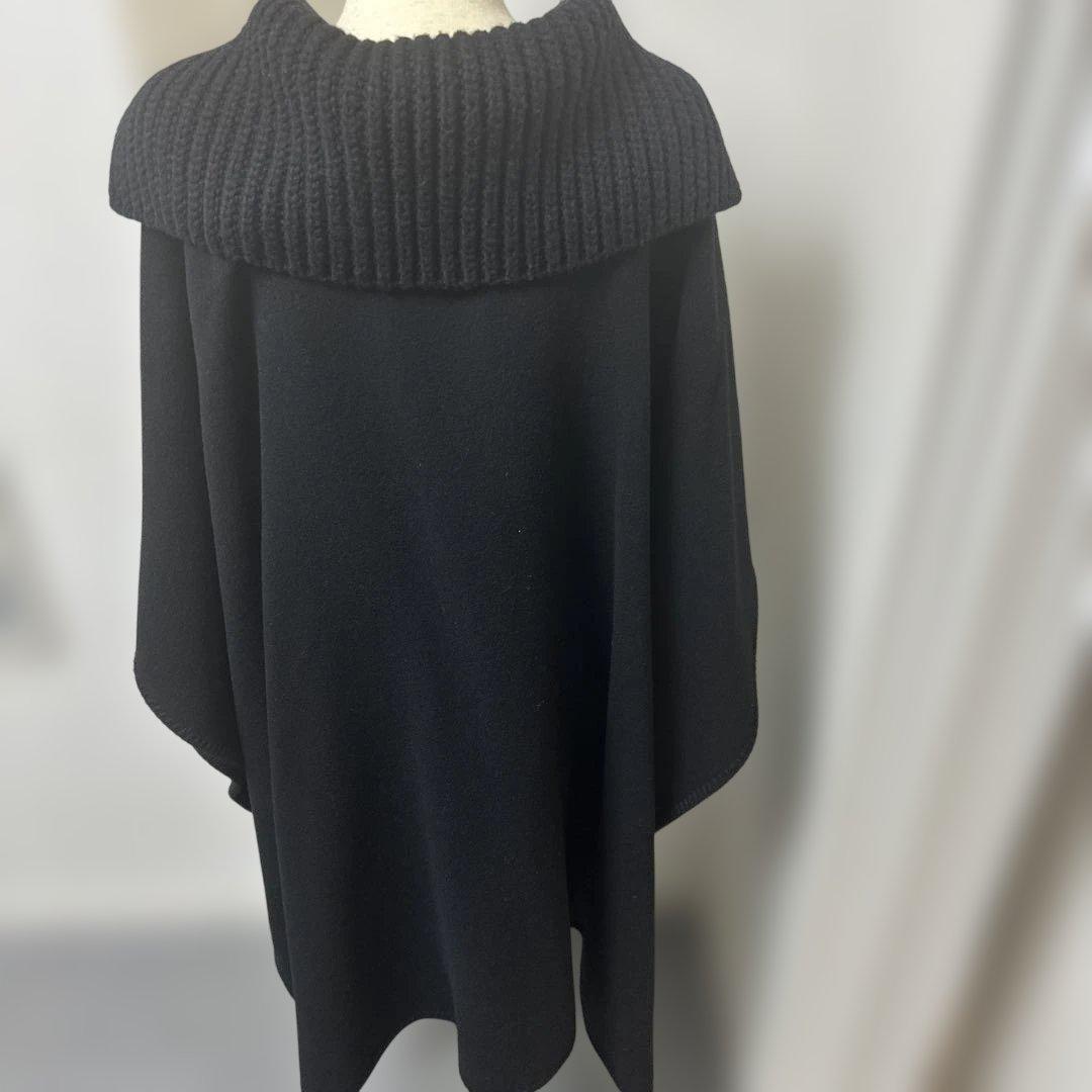 モンクレールポンチョ