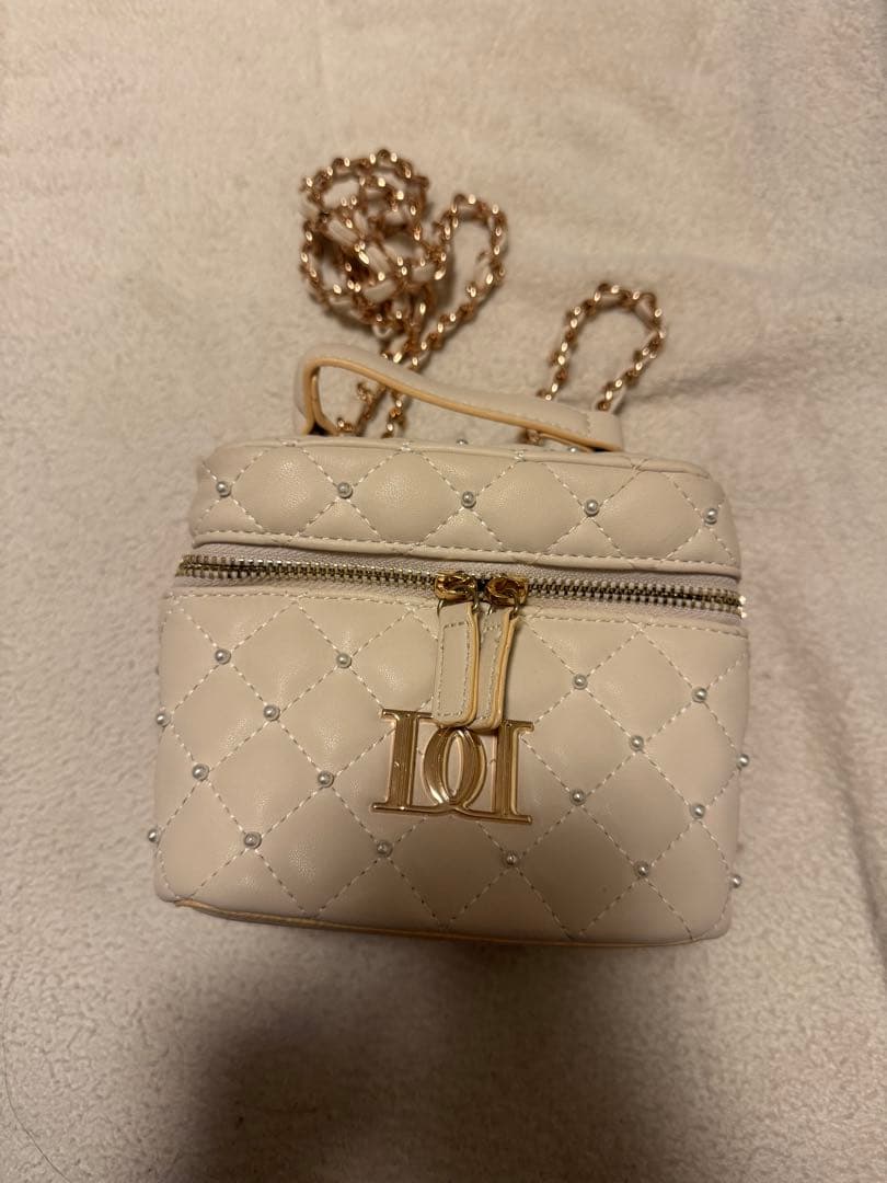 Darich ダーリッチ　キルティングパールスクエアミニバッグ