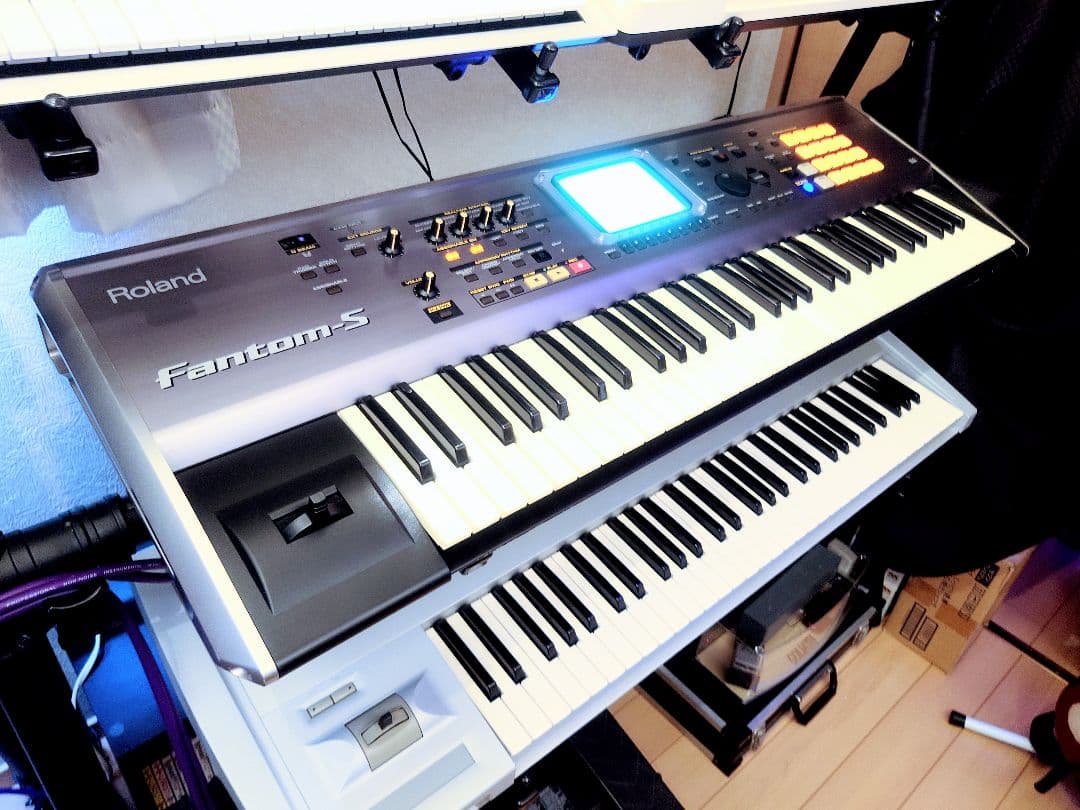 タイセイ【roland・fantom-s・動作確認済み・美品】