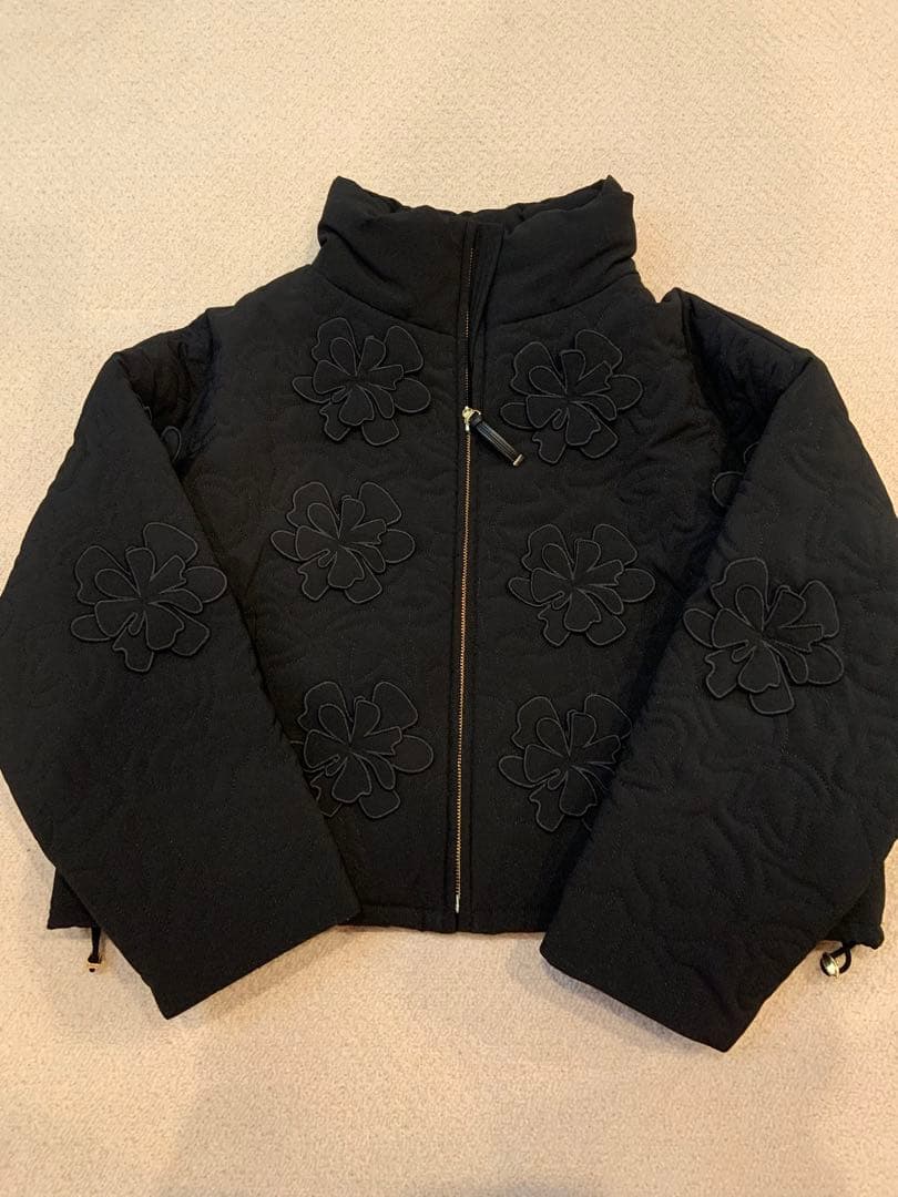 ミュベール 今期　立体フラワージャケット　ジャンパー　３８４０新品　ブラック