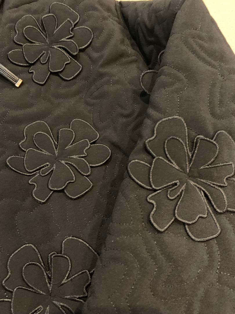 ミュベール 今期　立体フラワージャケット　ジャンパー　３８４０新品　ブラック