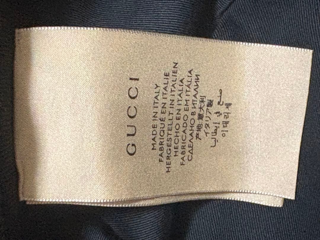 GUCCI ブラックバケットハット