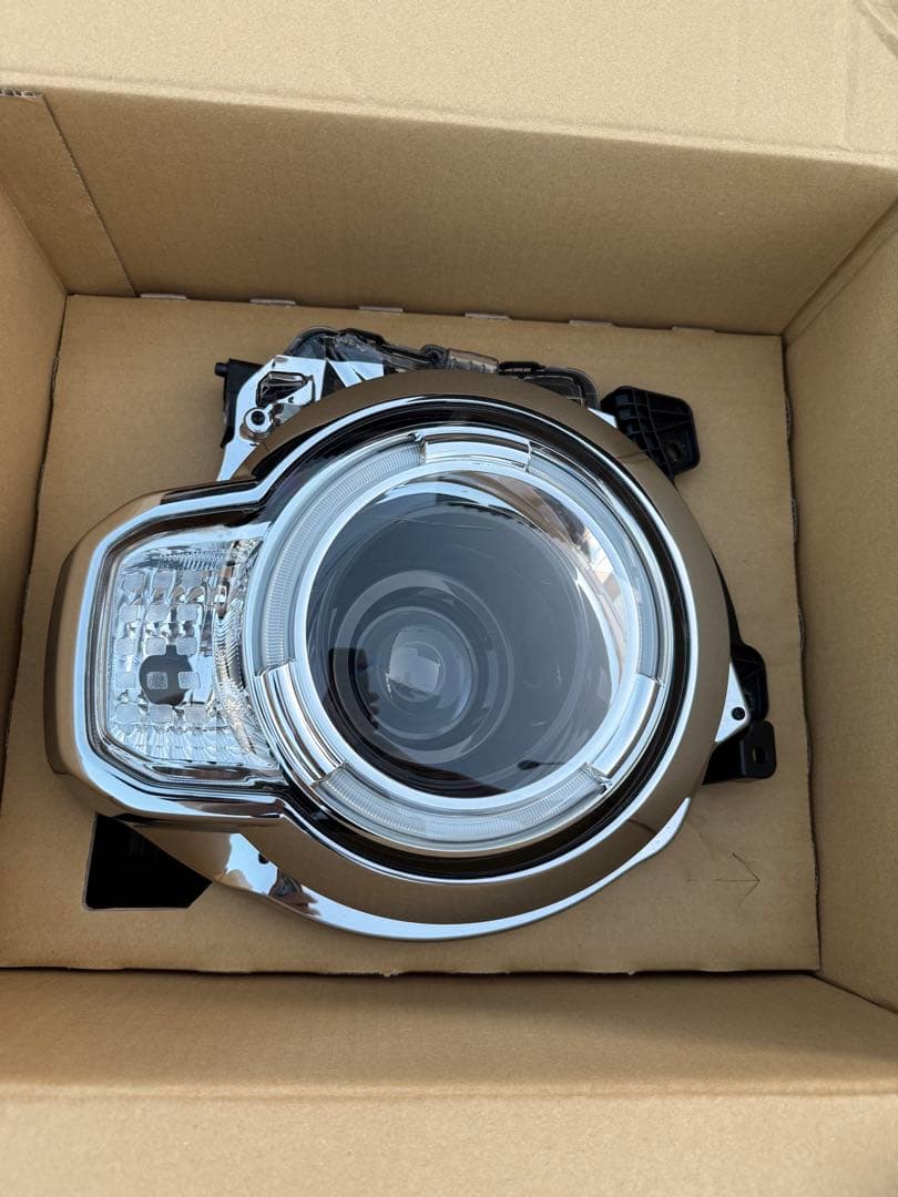 ハスラーヘッドライト 令和５年11月　MR52Sー332227