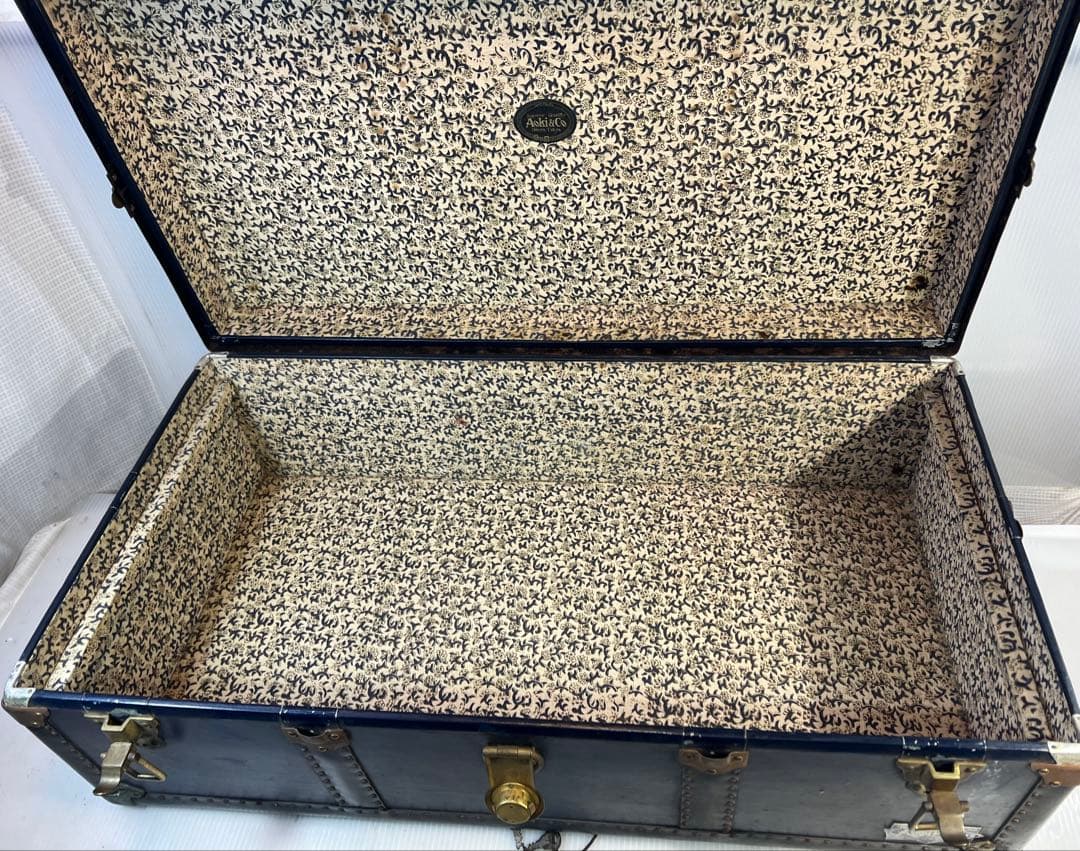 ネイビー 大型トランク 鍵付き