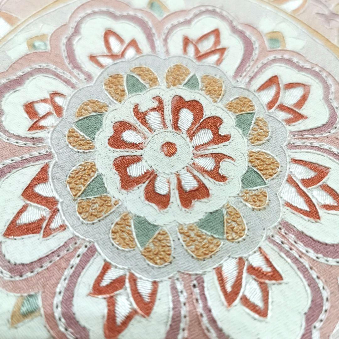 【蘇州刺繍】総刺繍 と豪華染め 付け下げ