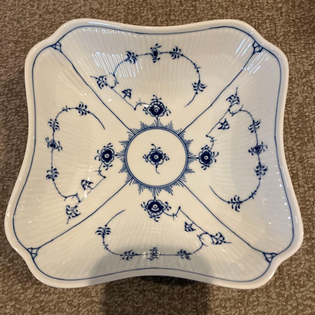 ロイヤルコペンハーゲン ブルーフルーティッドプレーン スクエアボウル