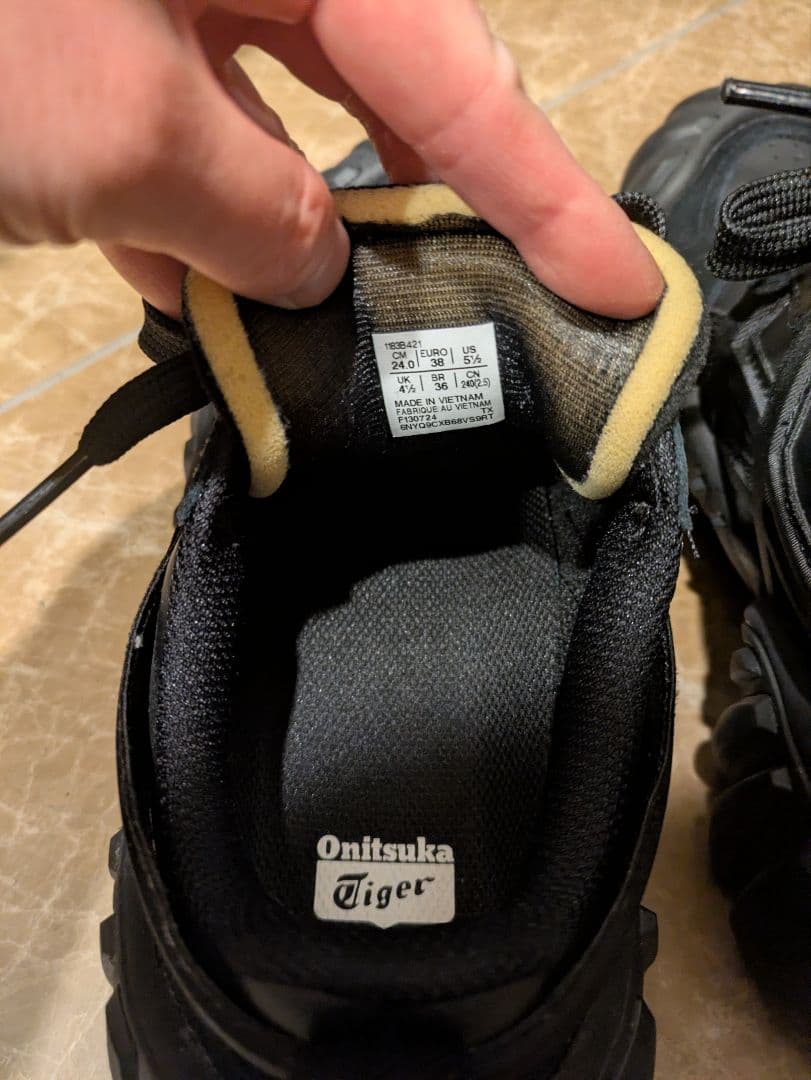 Onitsuka Tigerオニツカタイガー DENTIGRE LS