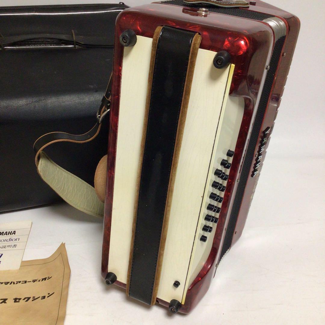YAMAHA 8905 アコーディオン 32鍵盤　21ベース　モデル　赤