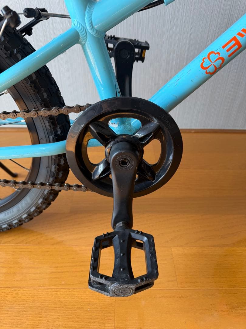 ヨツバサイクル 16インチ ラムネブルー 補助輪付 【神奈川県藤沢市・直接引取】