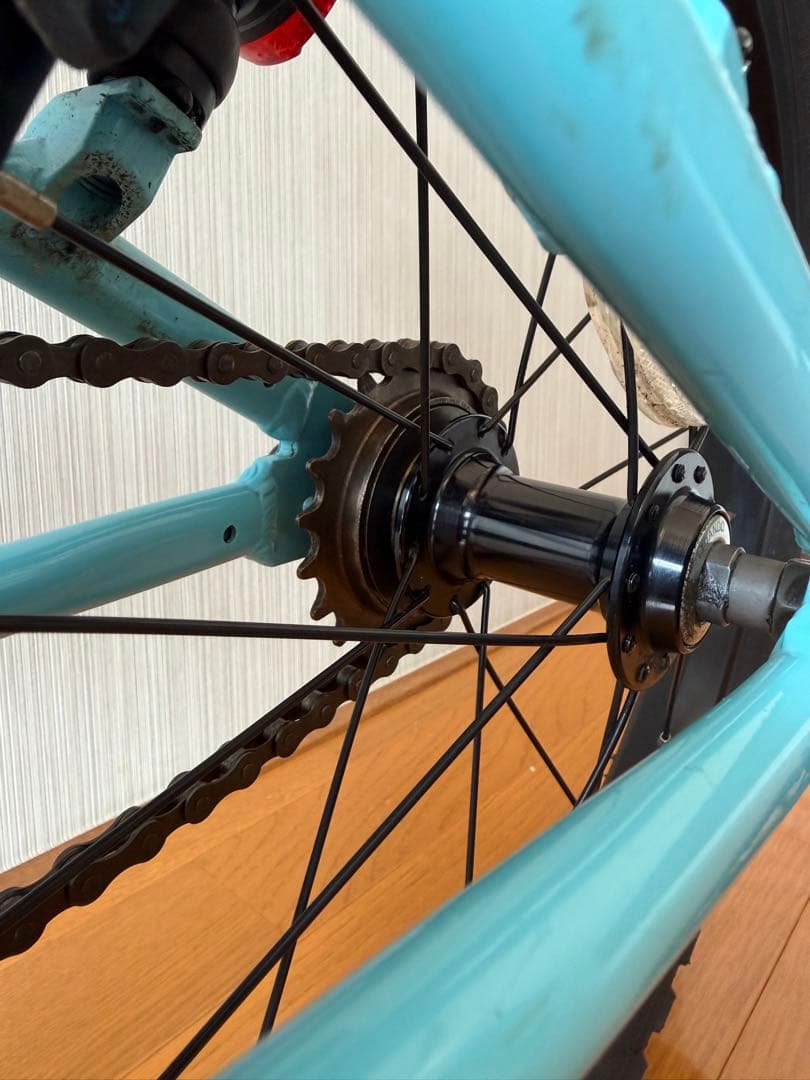 ヨツバサイクル 16インチ ラムネブルー 補助輪付 【神奈川県藤沢市・直接引取】