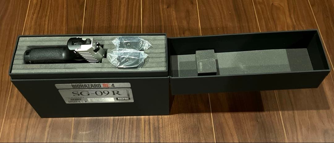 東京マルイ　SG-09R & センチネルナイン　バイオハザードコラボモデル