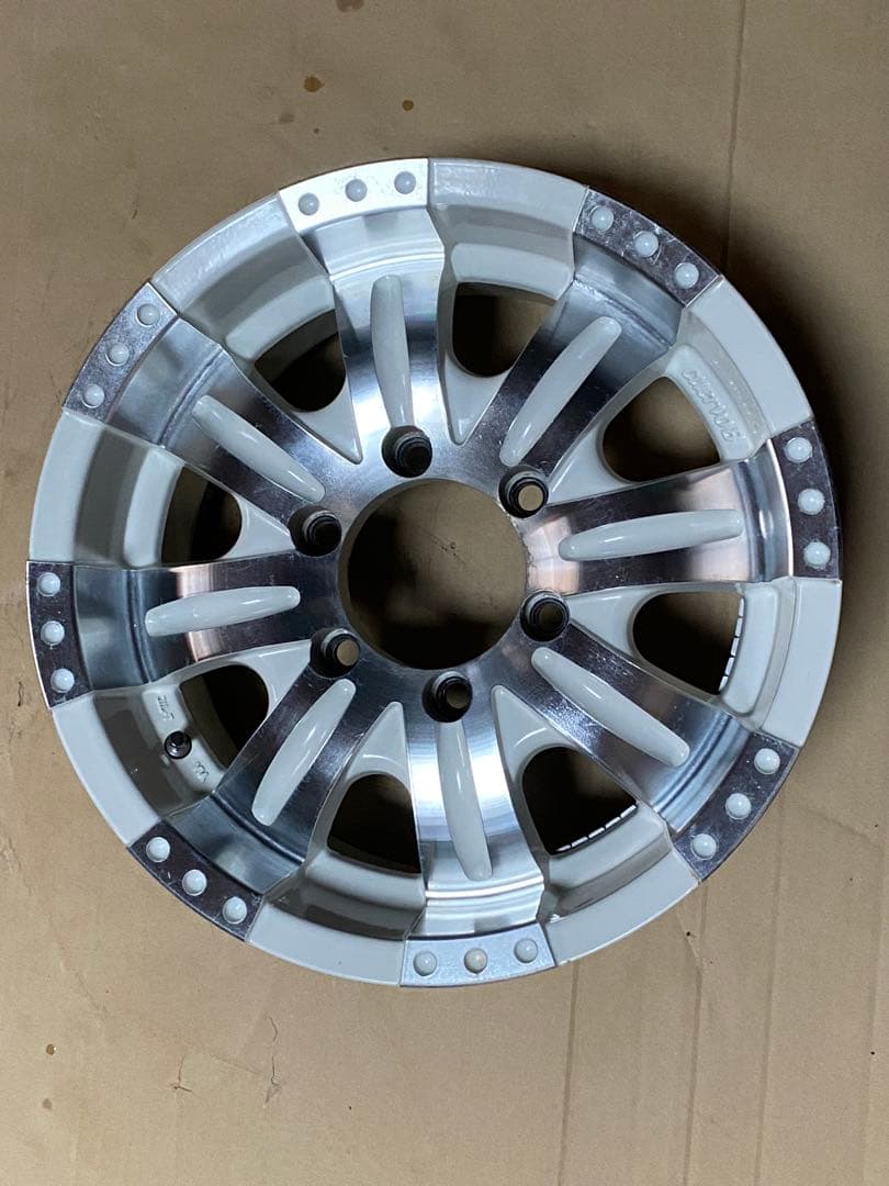 ハイエース用（ホイールのみ）4本セット16インチ