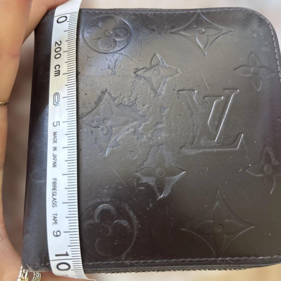 Louis Vuitton ダークブラウン　二つ折り財布