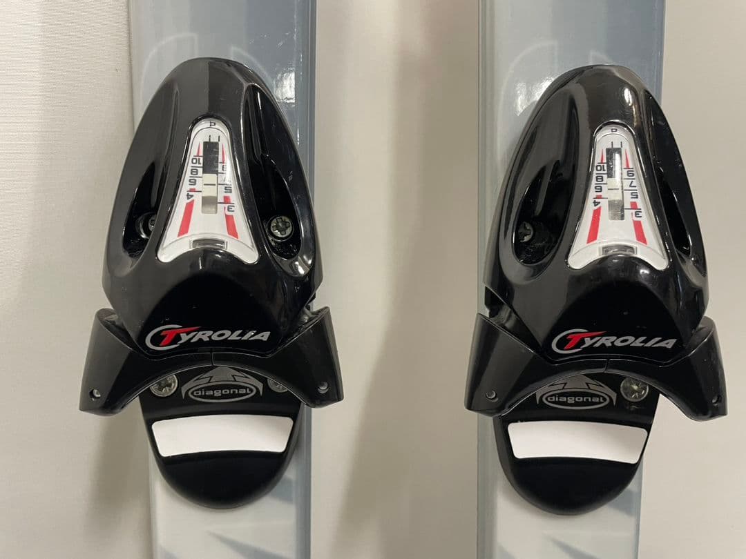 スキー板 アトミック ATOMIC 160cm TYROLIAビンディングセット