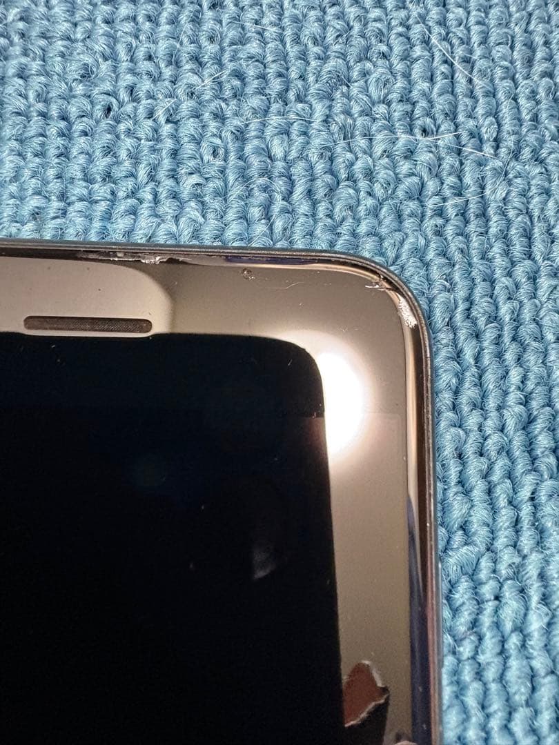 iPhone SE 第2世代128GB 本体