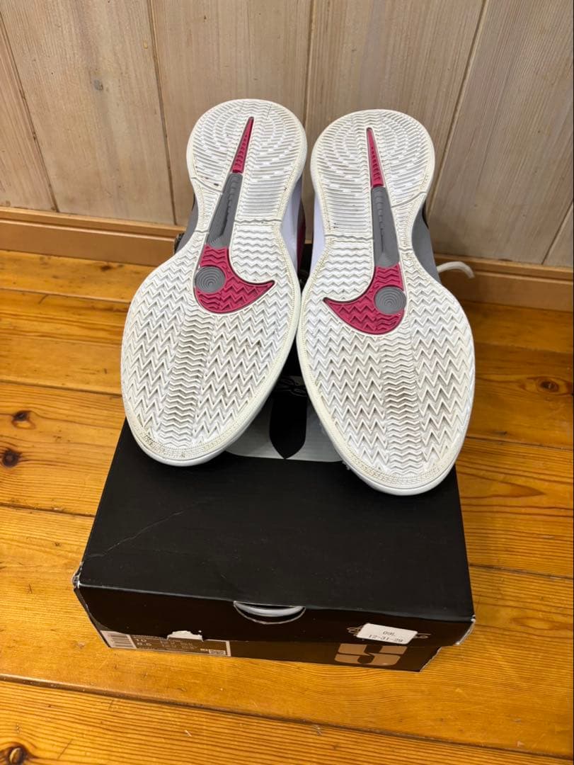 Nike Sabrina 2 バスケットボールシューズ