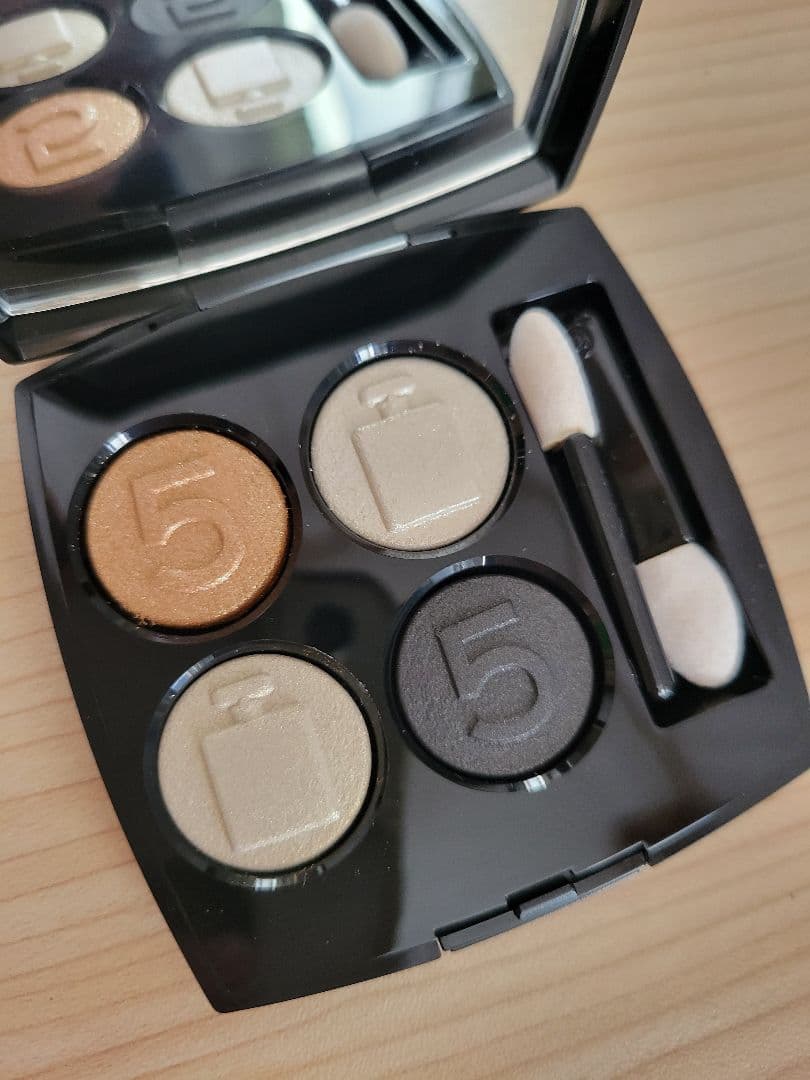 CHANEL LES 4 アイシャドウパレット 限定版 レキャントオンブルNo5