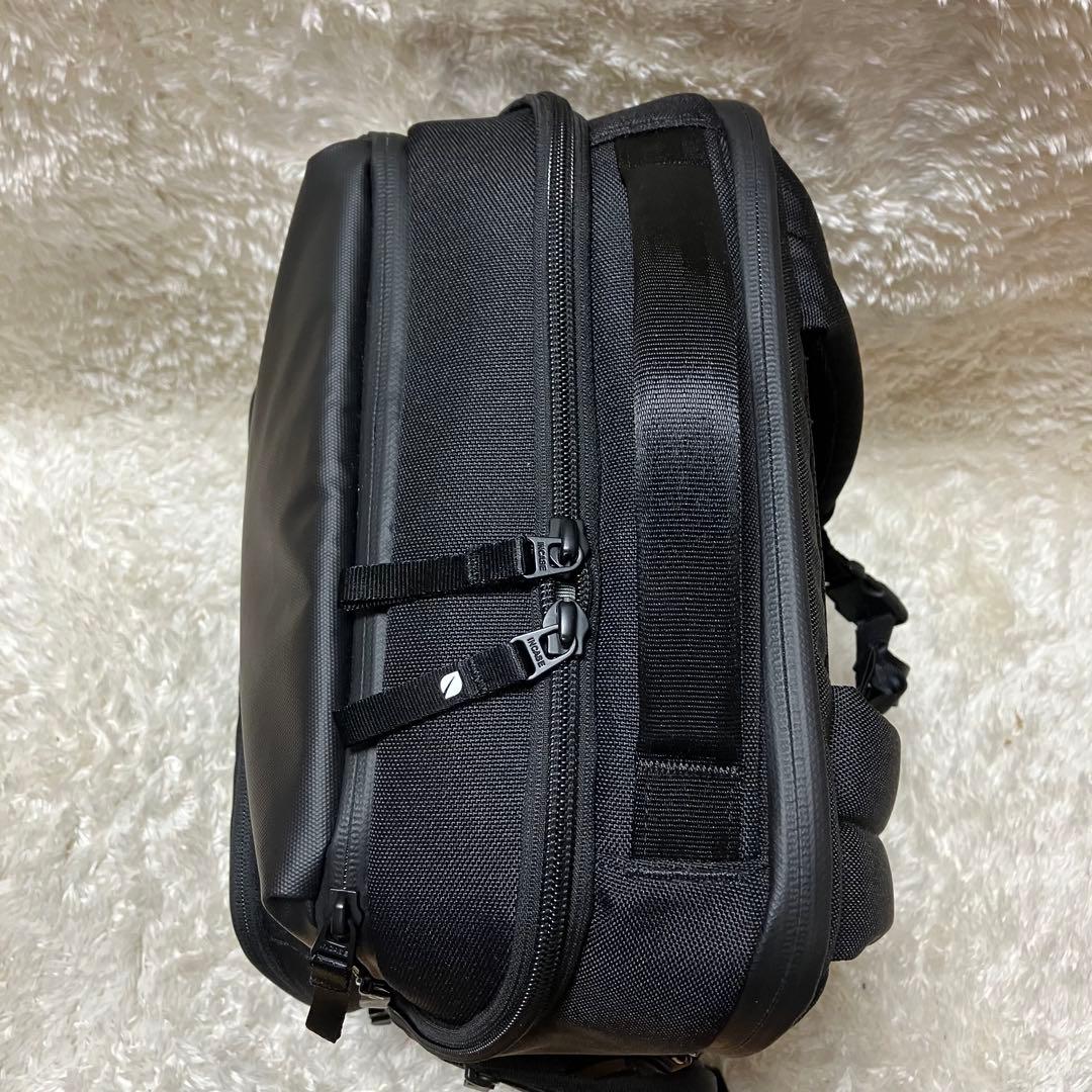 【極美品】INCASE A.R.C. Commuter Pack / 23L