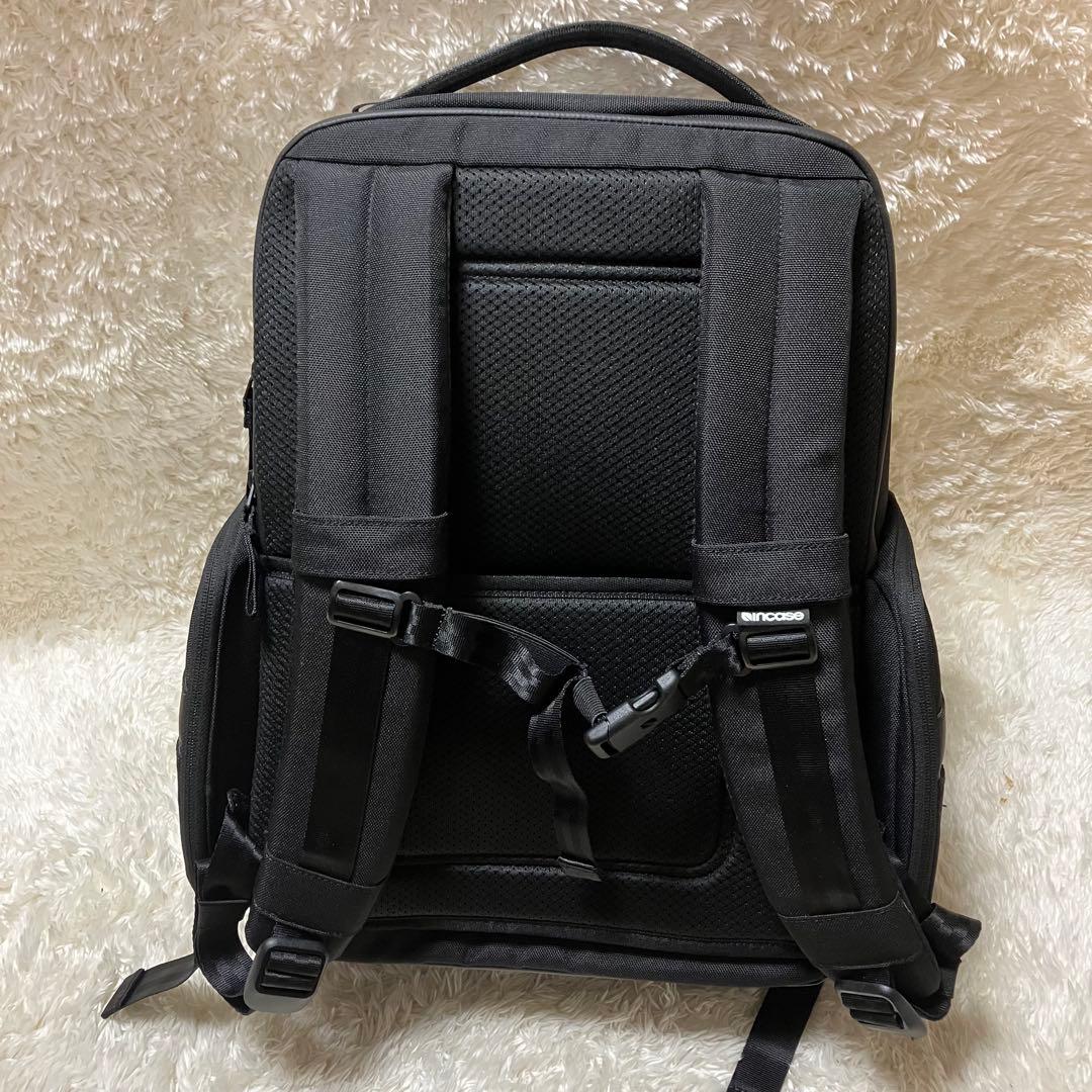 【極美品】INCASE A.R.C. Commuter Pack / 23L
