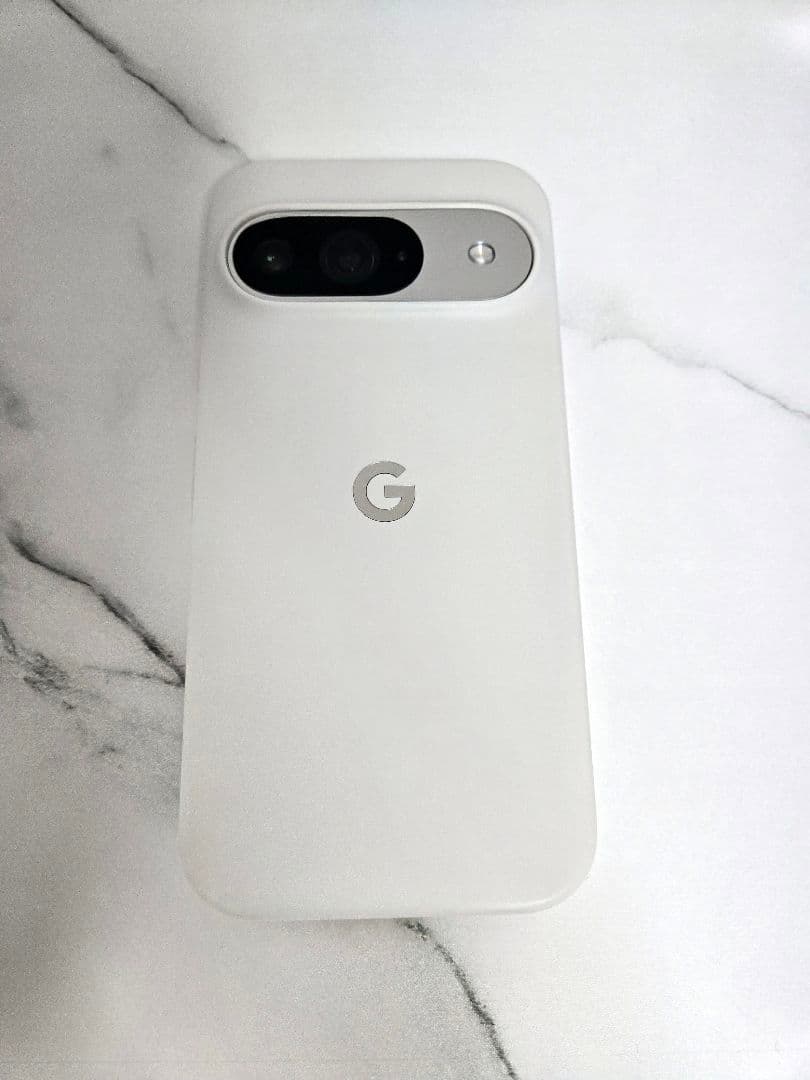 Google Pixel 9 128GB 純正シリコンケース付き