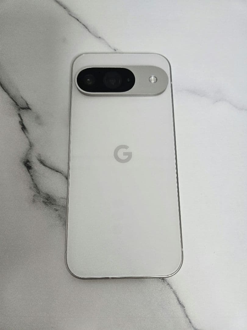 Google Pixel 9 128GB 純正シリコンケース付き