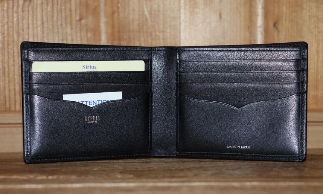 新品 CYPRIS シリウス カーフスキン 二つ折り財布 Ⓗ