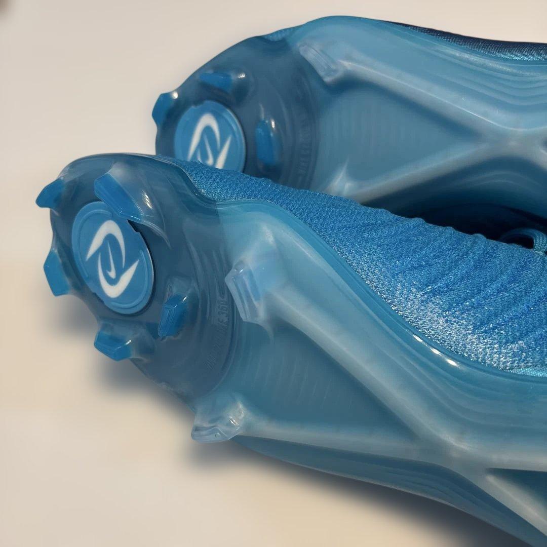 定価32230円　27.5㎝　ナイキ　ファントムルナⅡエリートFG スパイク