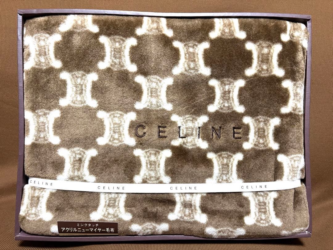 未使用　CELINE ミンクタッチ