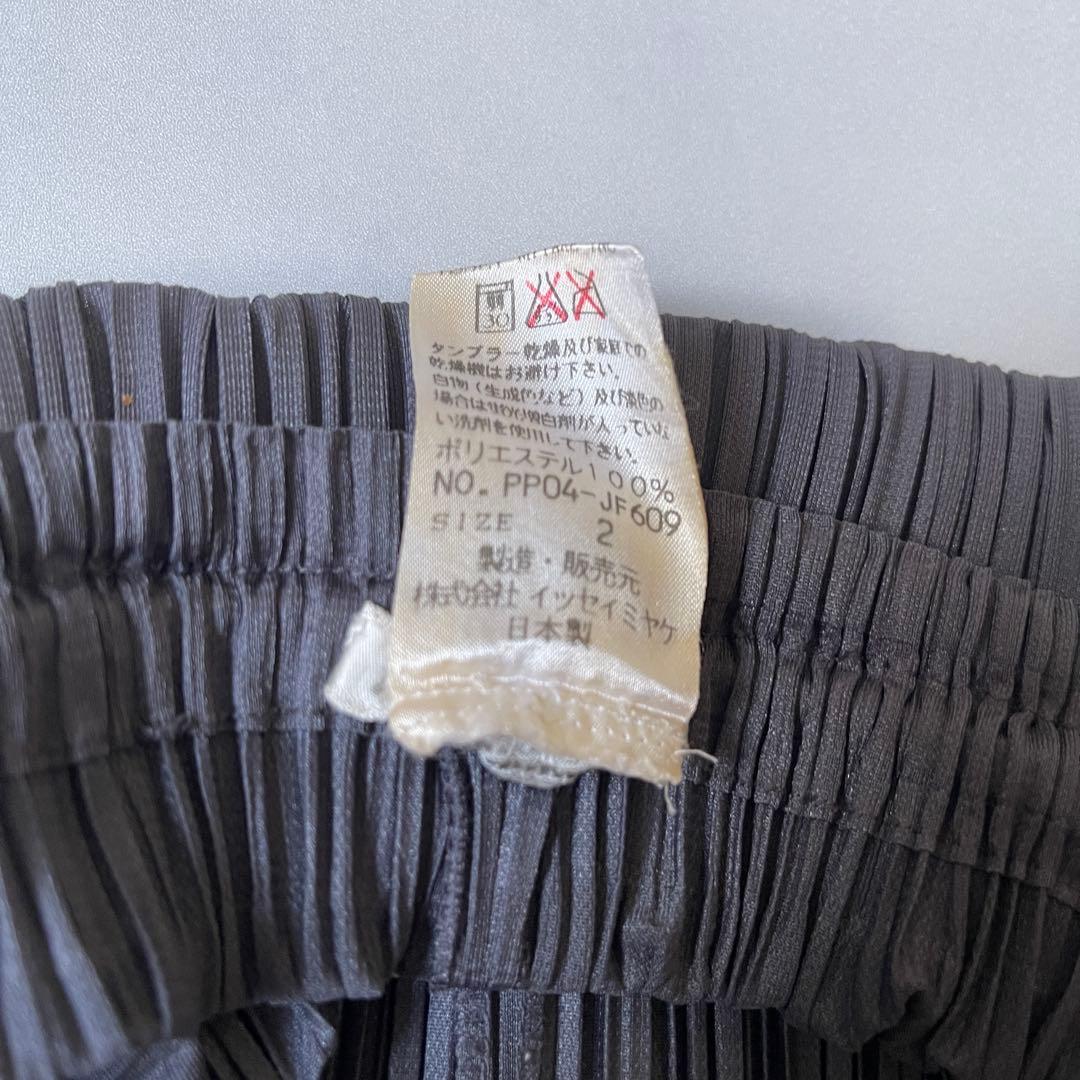 プリーツプリーズ イッセイミヤケ プリーツパンツ サイズ2 チャコールグレー