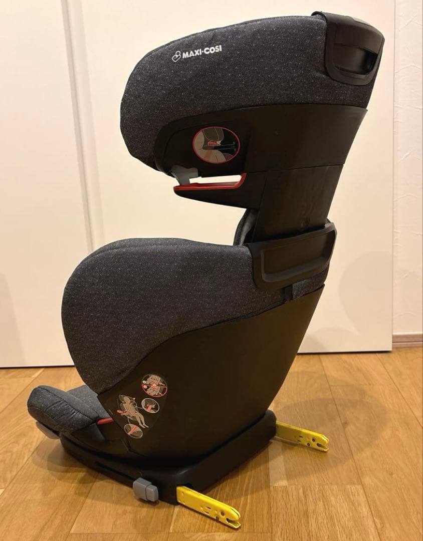 マキシコシ ロディフィックス ジュニアシート 　(4歳〜12歳)