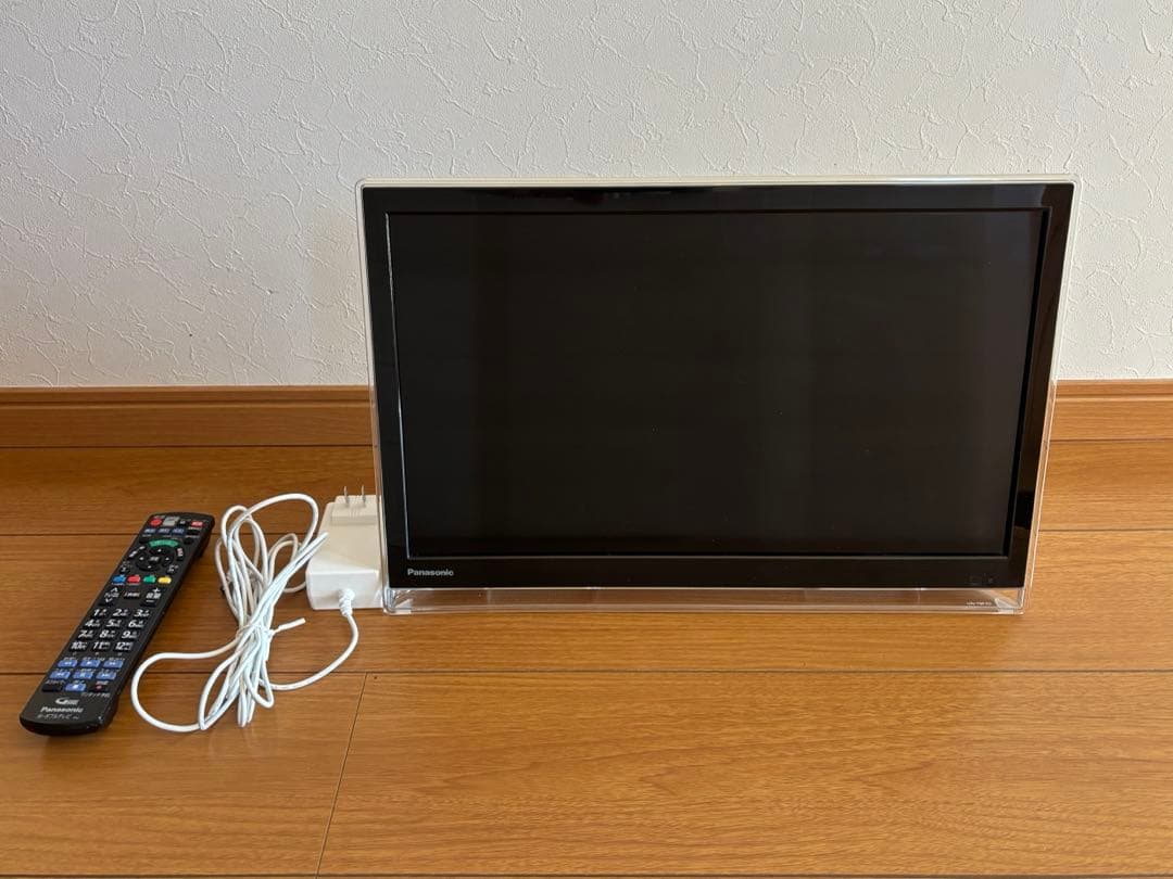 Panasonic 19インチ　テレビ UN-19F7D