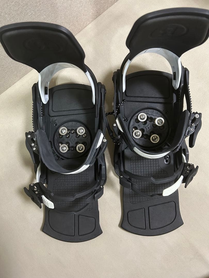 スノーボードセット4点RIDE AGENDA 152 × RIDEビンディング