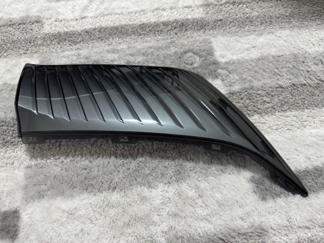 ハリアー60系 後期 純正フロントグリル