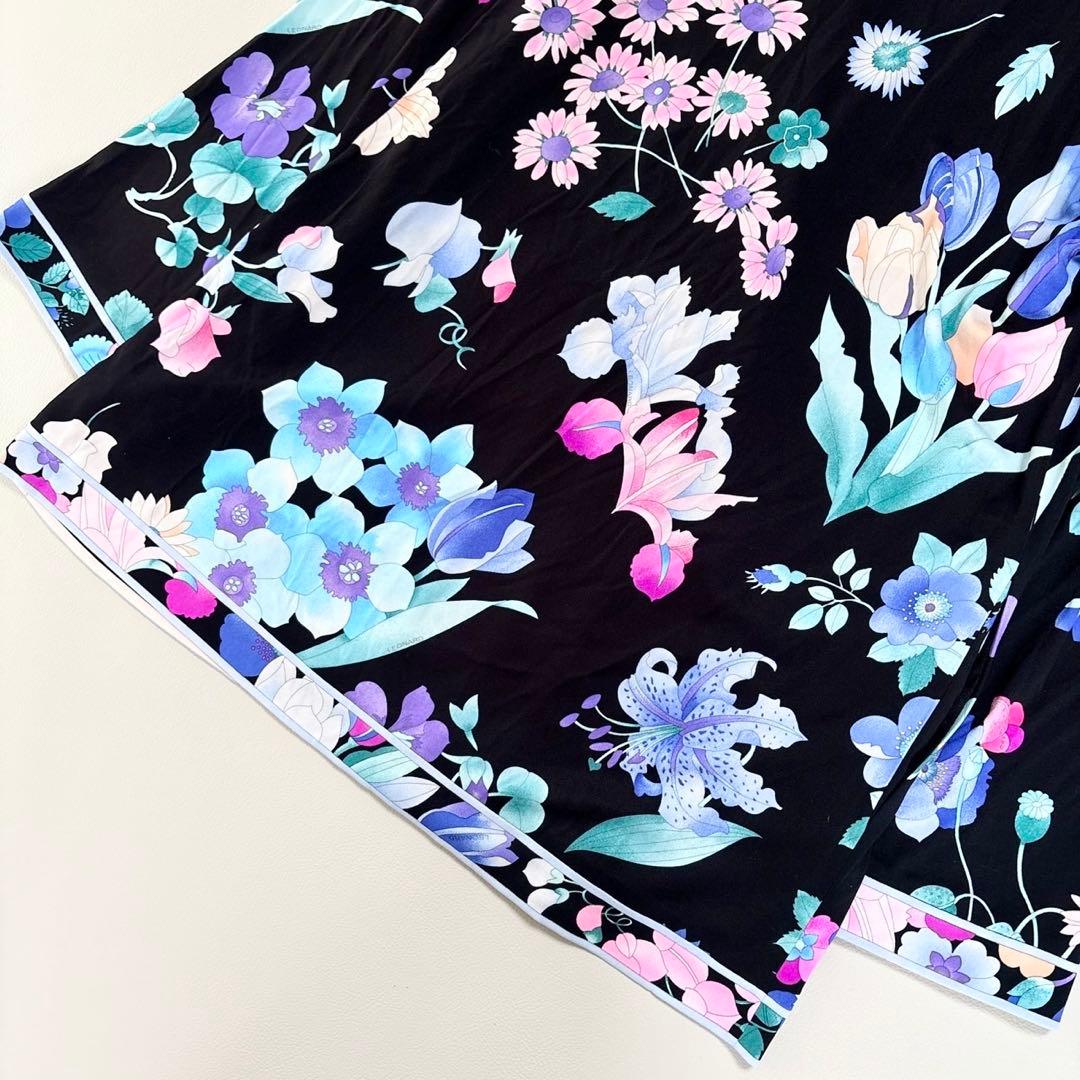 近年物 大きいサイズ✨レオナール カンカン素材 美しい花柄のジャケット 羽織り