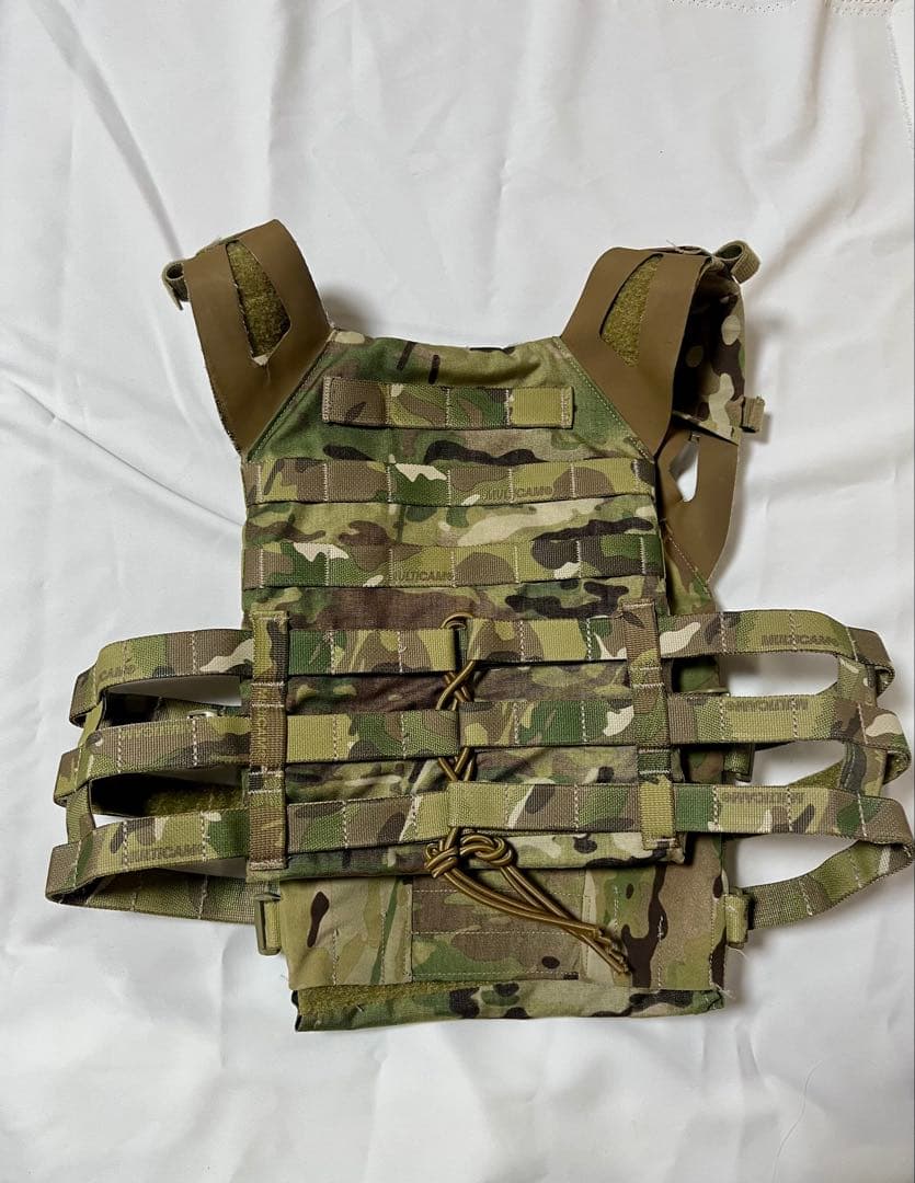 実物Crye Precision　JPC 1.0 プレートキャリア　マルチカム