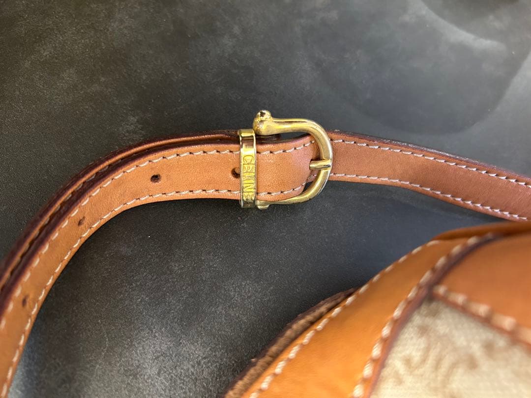 セリーヌ　CELINE 巾着型　ショルダーバッグ　マカダム柄