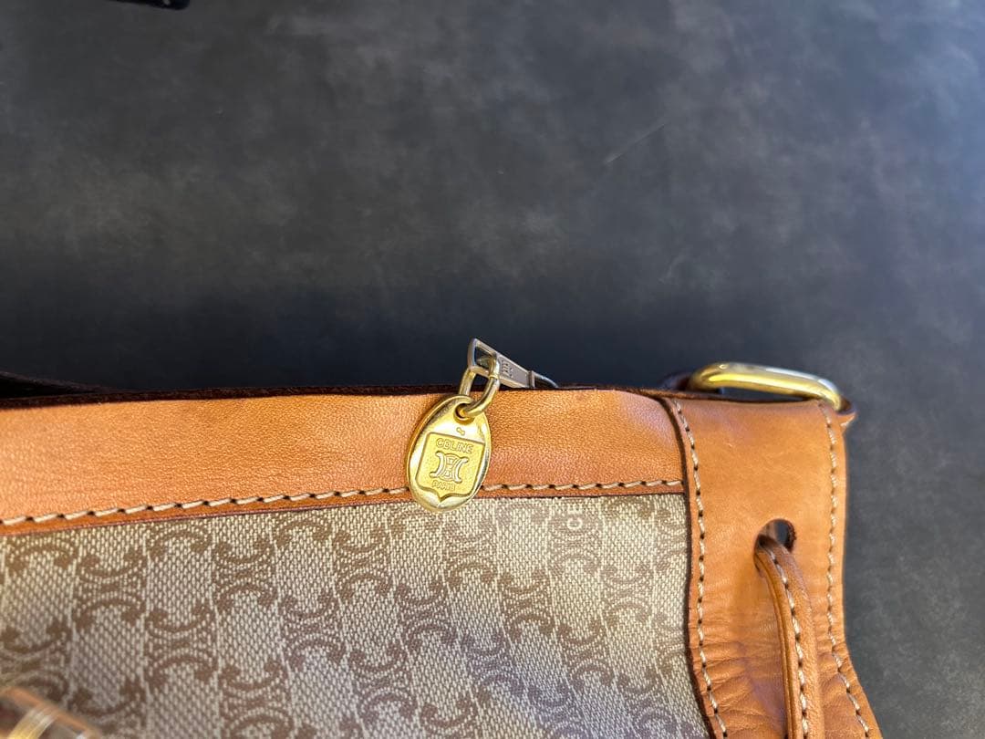 セリーヌ　CELINE 巾着型　ショルダーバッグ　マカダム柄