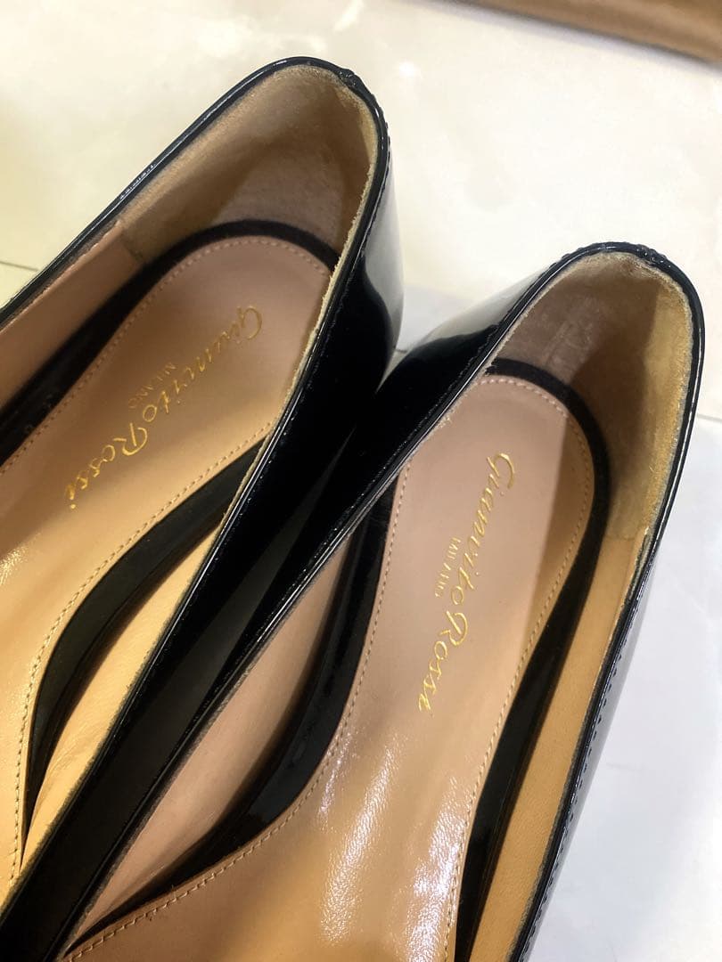 専用☆ジャンヴィトロッシ☆フラットパンプス黒35美品