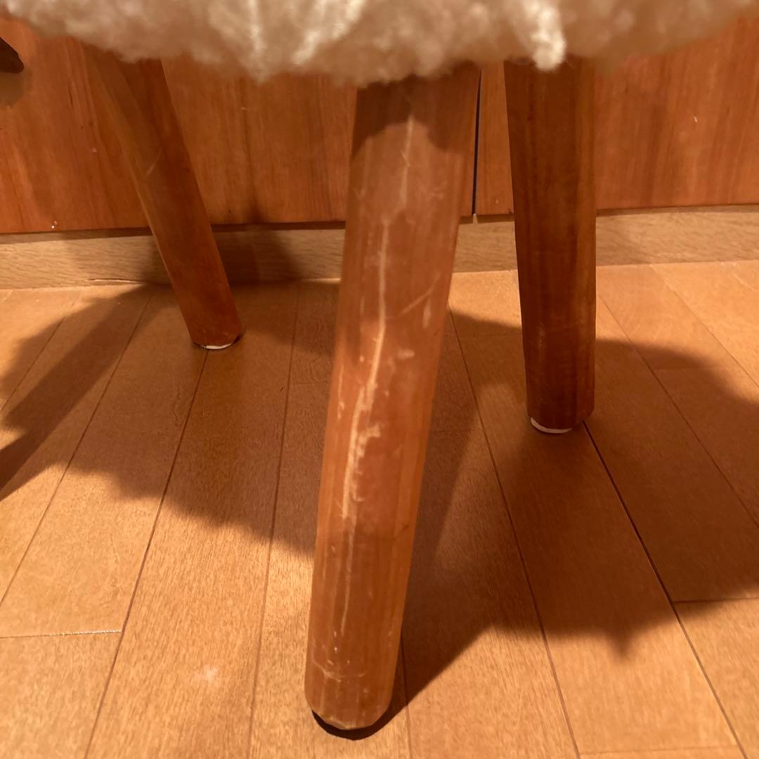 ①北欧 手作り パイン材 ムートン 羊 スツール　椅子　ニュージーランド