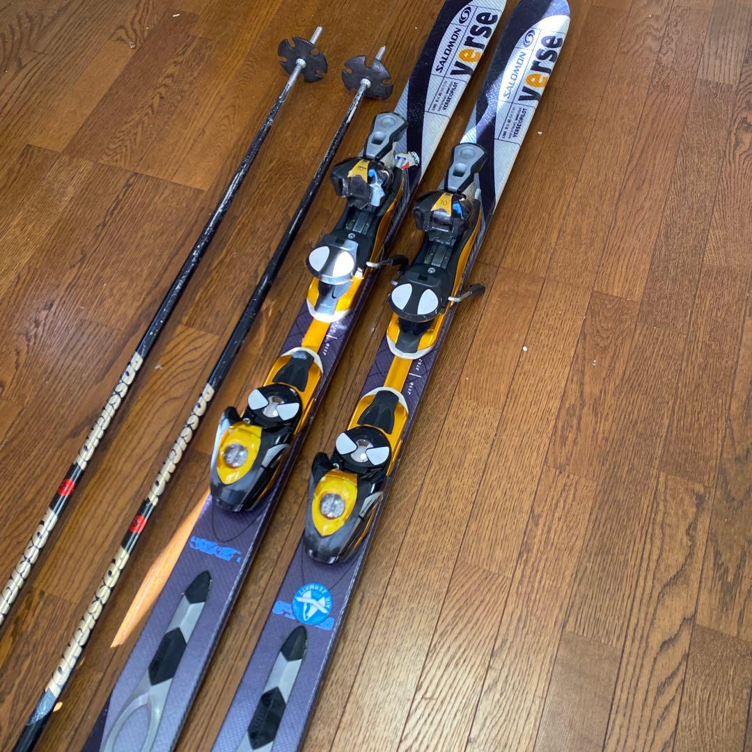 Salomon Versa スキーとRossignolポール