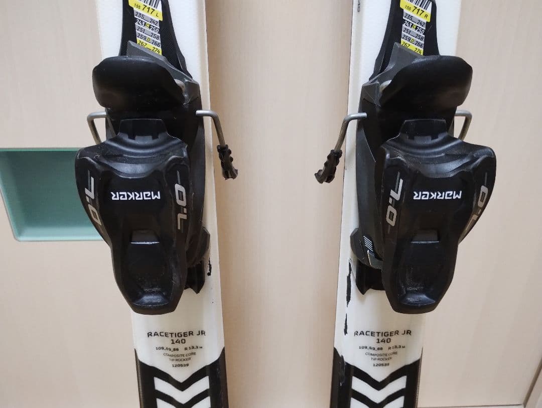 Völkl Racetiger JR 140 スキー板