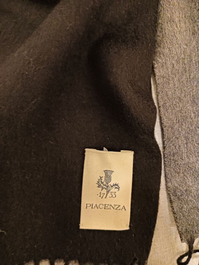 PIACENZA シルクカシミヤマフラー ブラック×グレー