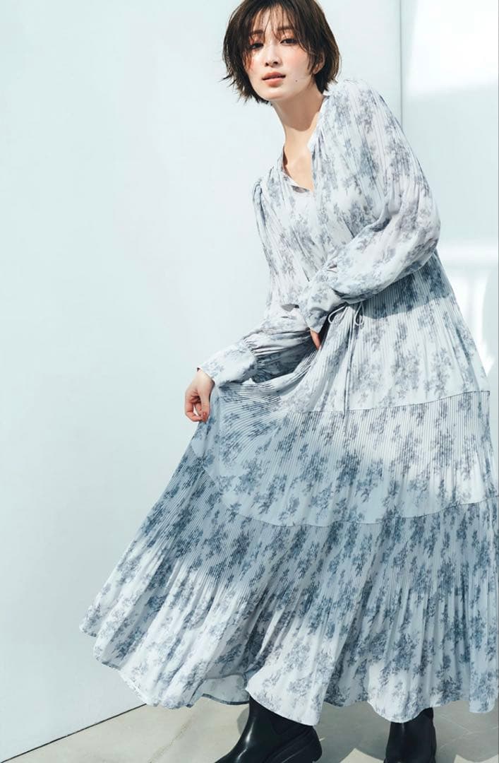 COCO DEAL 紗絵さんコラボ☀︎フラワープリントプリーツティアードワンピース