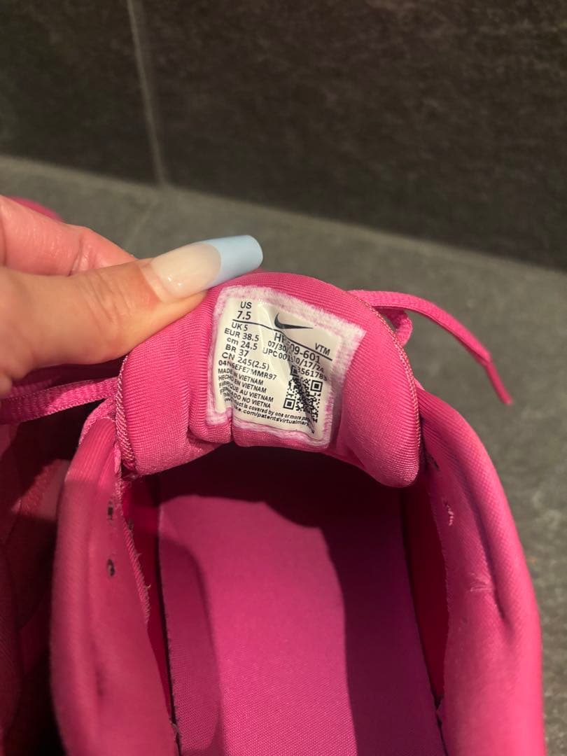 NIKE マップラ ピンク