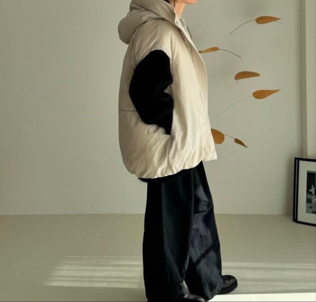 ARGUE フード付き ダウンベスト