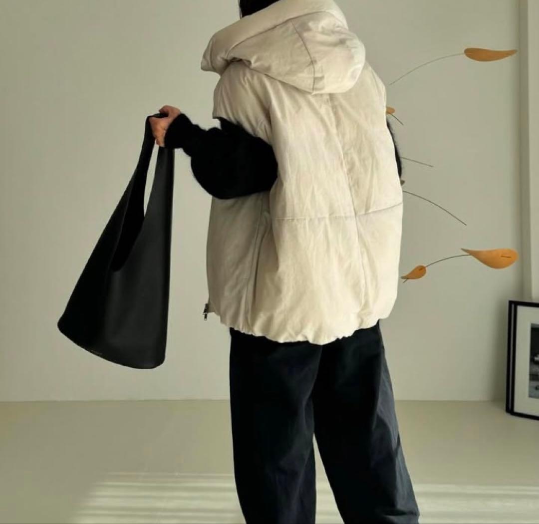 ARGUE フード付き ダウンベスト