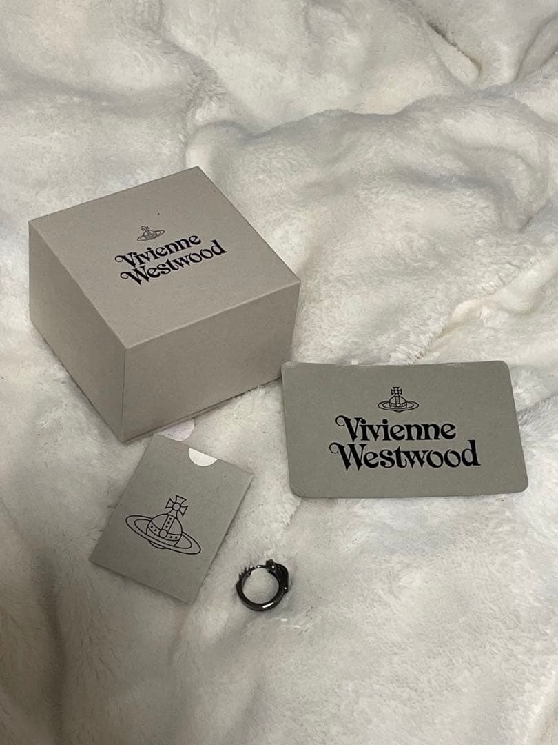 ヴィヴィアン ウエストウッド Vivienne Westwood ピアス 片耳