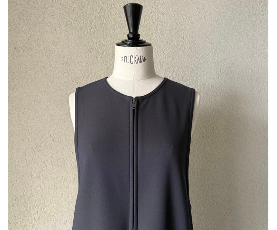 シソラスVEVIREDフロントジップオールインワン