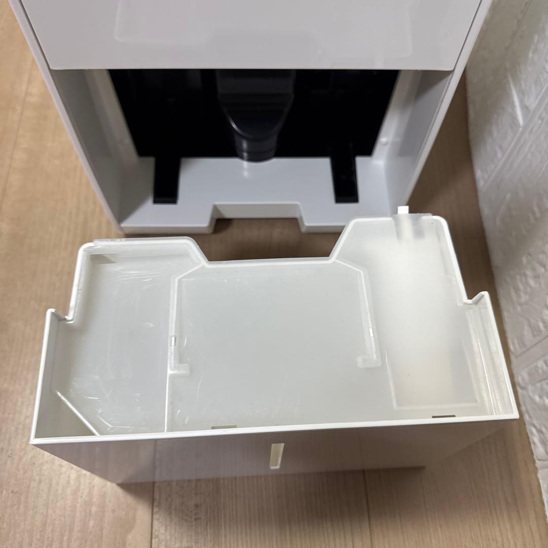 除湿機　IJC-J56-W